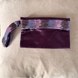 Purple Sequin Accent Wristlet Clutch - prom graduation evening bag